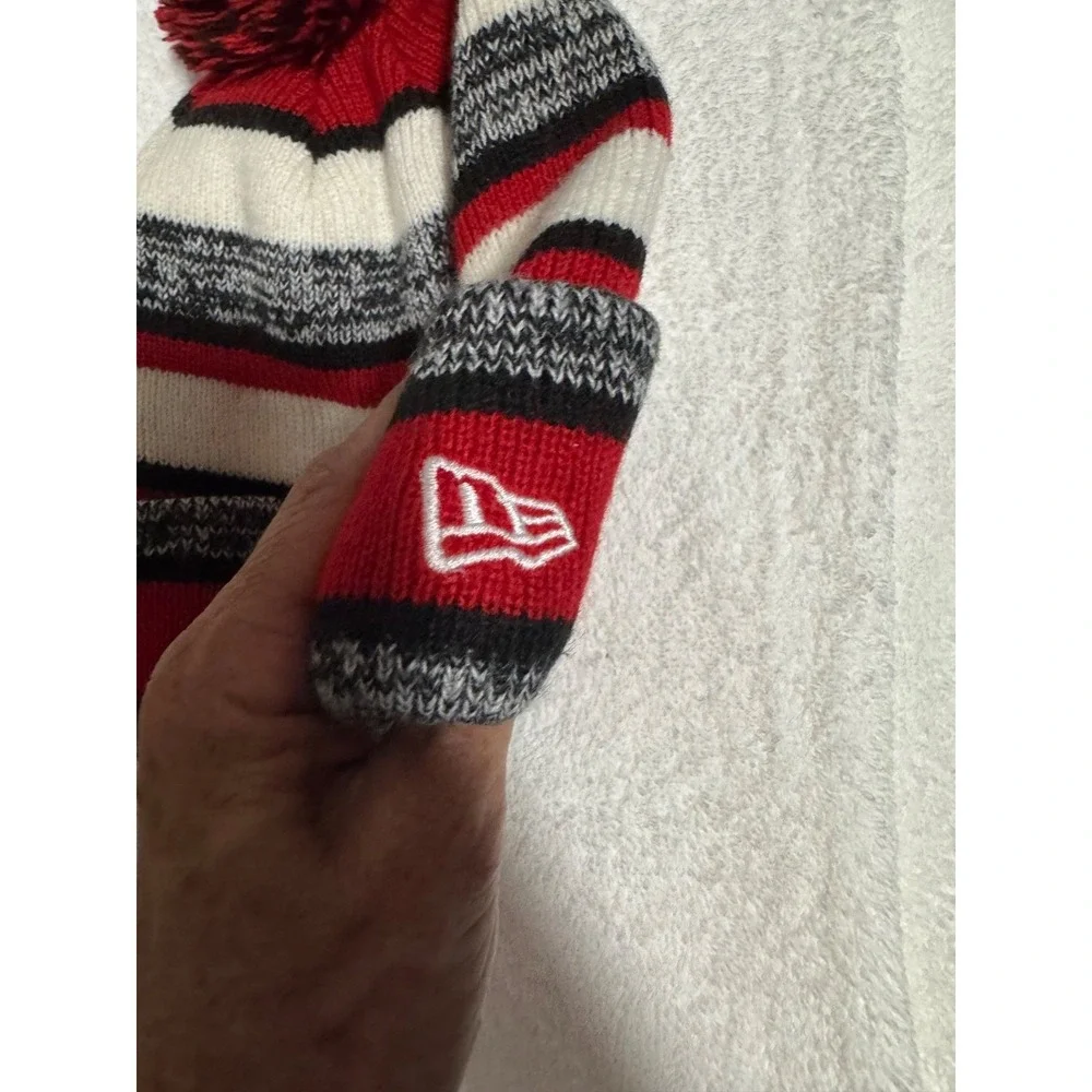 New Era San Francisco 49ers Pom Beanie NFL Knit Winter Hat Red Black OSFM